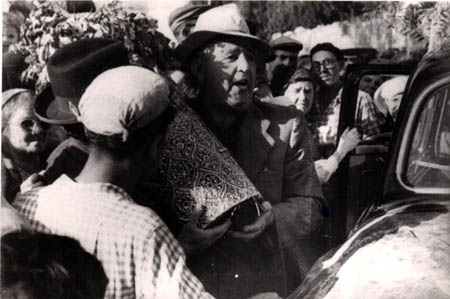 רפאל עבו - אביו, דור רביעי למסורת, 1963