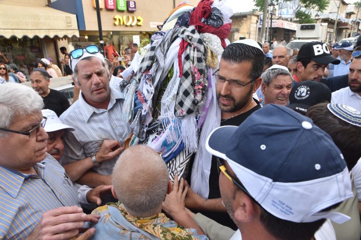 שירים וריקודים בסמטאות צפת