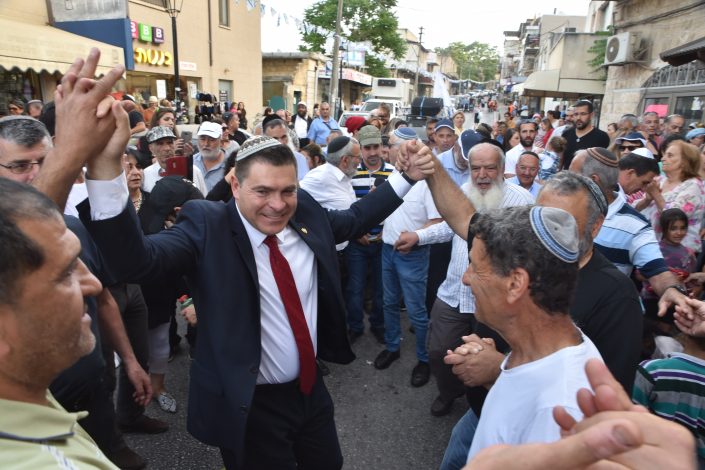 שירים וריקודים בסמטאות צפת